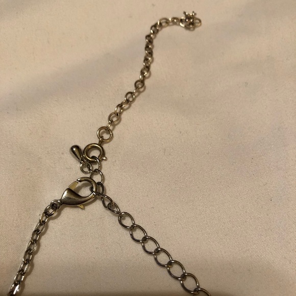 Teardrop faux diamond necklace - Picture 3 of 3